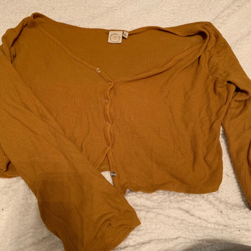 Yellow top - Picture 2 of 2